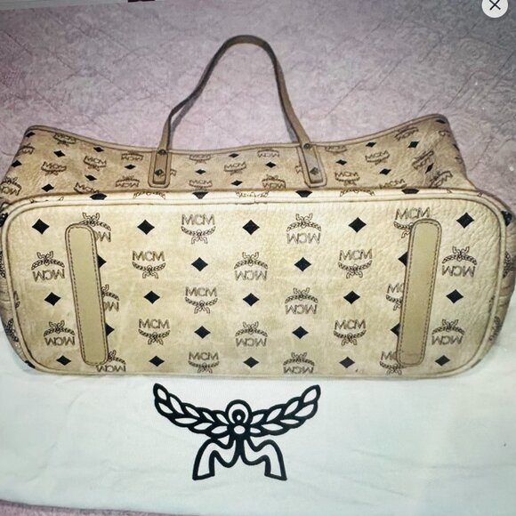 MCM Visetos Anya Top Zip Shopper Medium - Picture 2 of 11